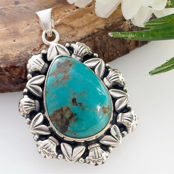 Southwest Jewelry - Pure Sterling Silver 925 Genuine Turquoise Pendant Southwest Navajo Style New